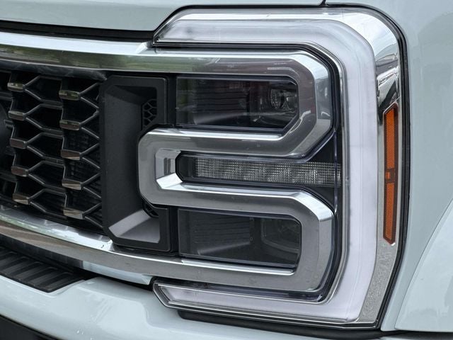 2025 Ford F-450 Platinum DRW