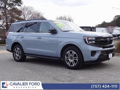 2025 Ford Expedition Active