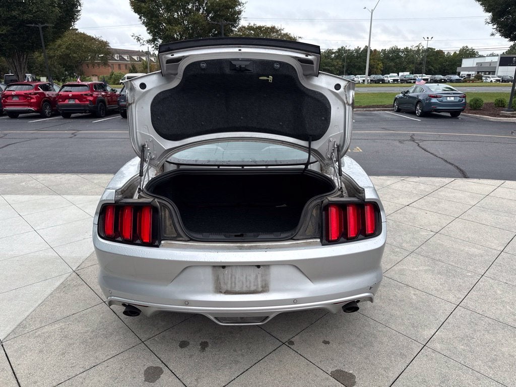 2015 Ford Mustang V6