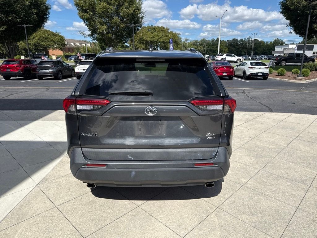 2020 Toyota RAV4 XLE