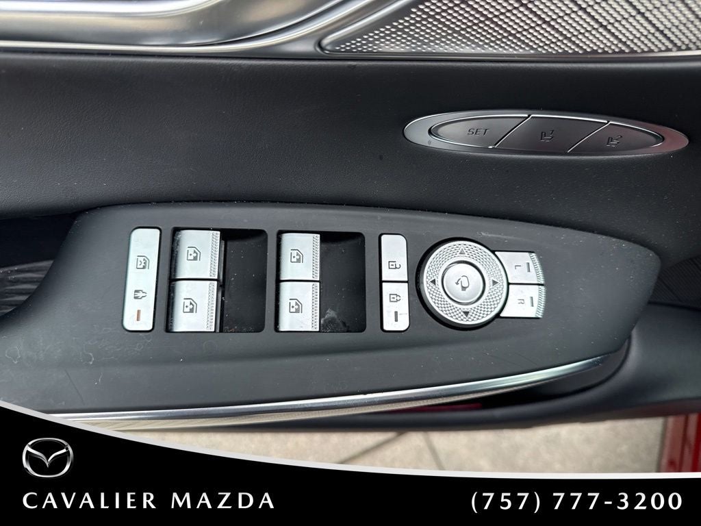2024 Genesis GV70 2.5T
