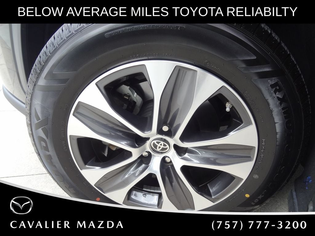 2023 Toyota Highlander Hybrid XLE