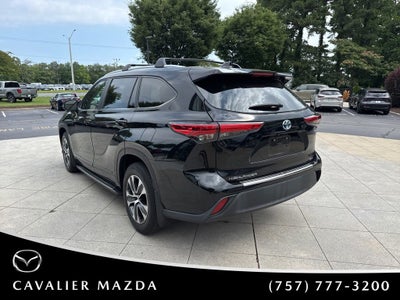 2023 Toyota Highlander Hybrid XLE