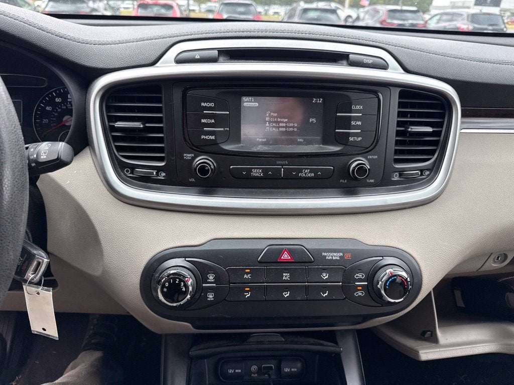 2016 Kia Sorento LX