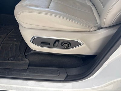 2024 Jeep Wagoneer Base