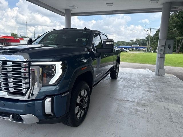 2025 GMC Sierra 2500HD Denali