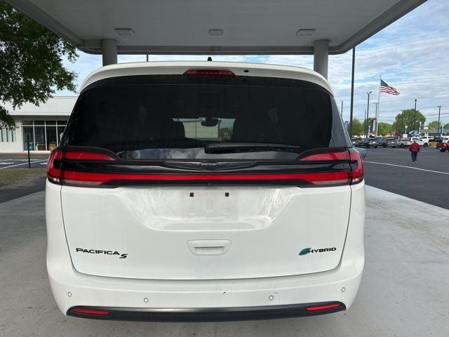 2024 Chrysler Pacifica Hybrid Select