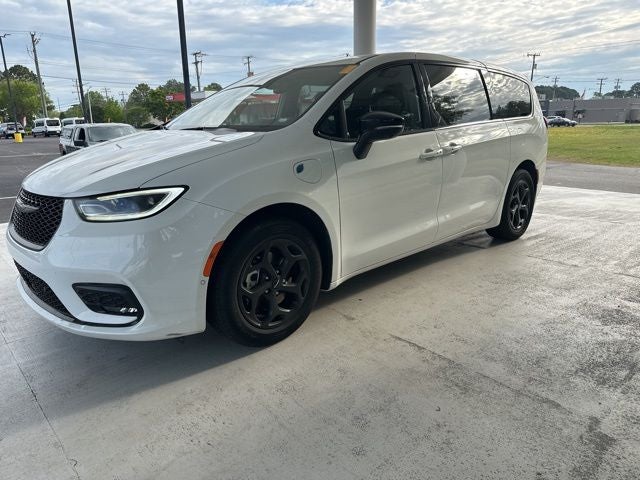 2024 Chrysler Pacifica Hybrid Select