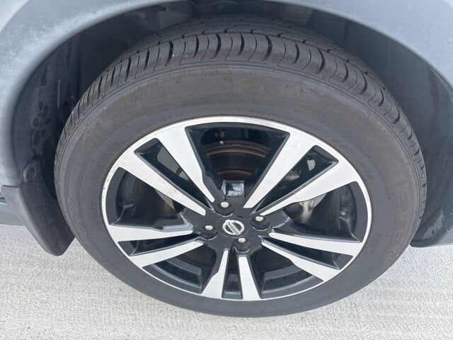 2019 Nissan Kicks SR