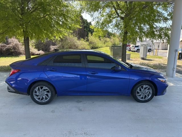 2025 Hyundai Elantra HEV Blue