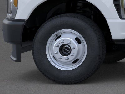 2025 Ford Chassis Cab F-350® XL