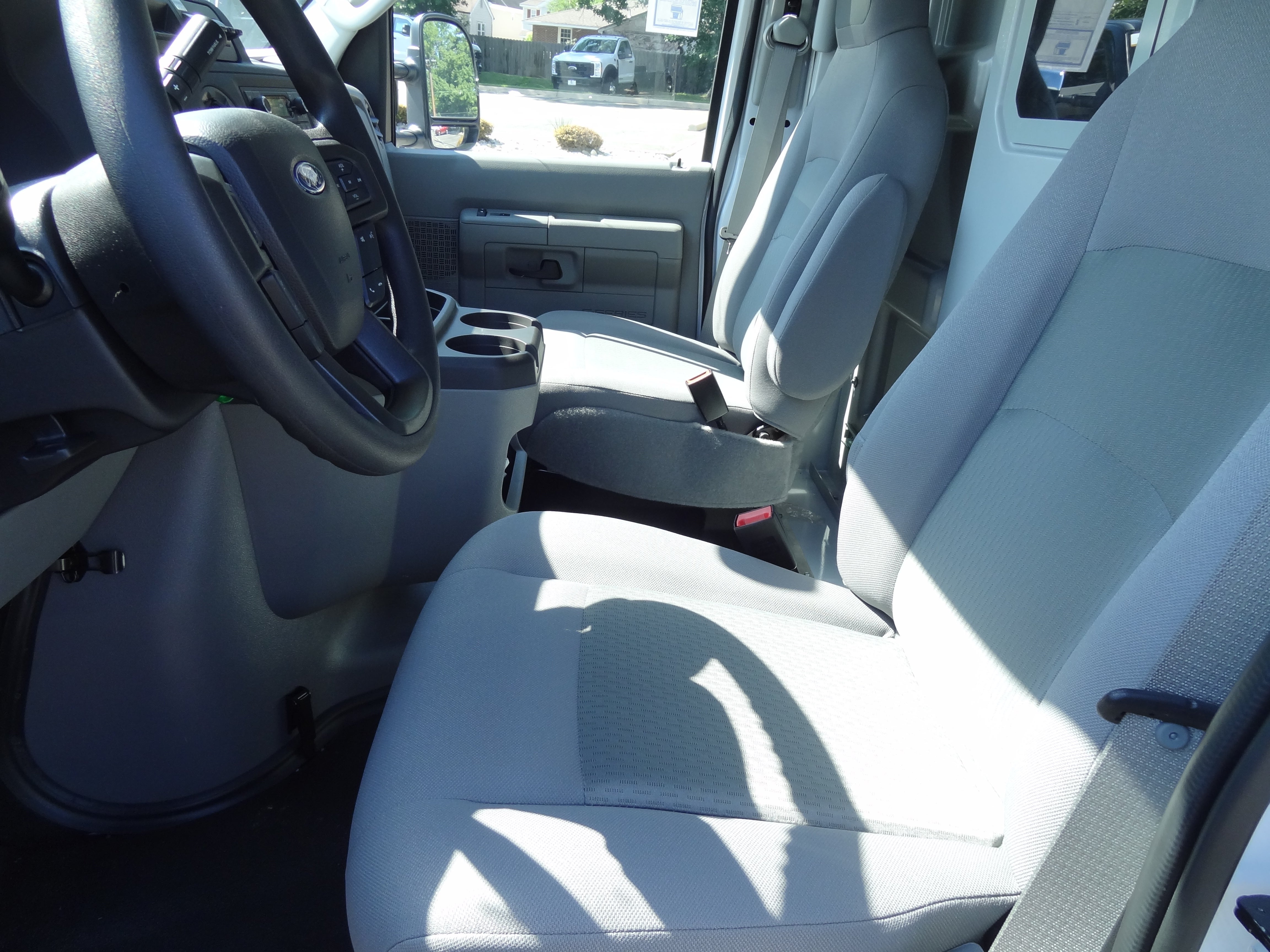 2026 Ford Econoline Cutaway E-350 SRW