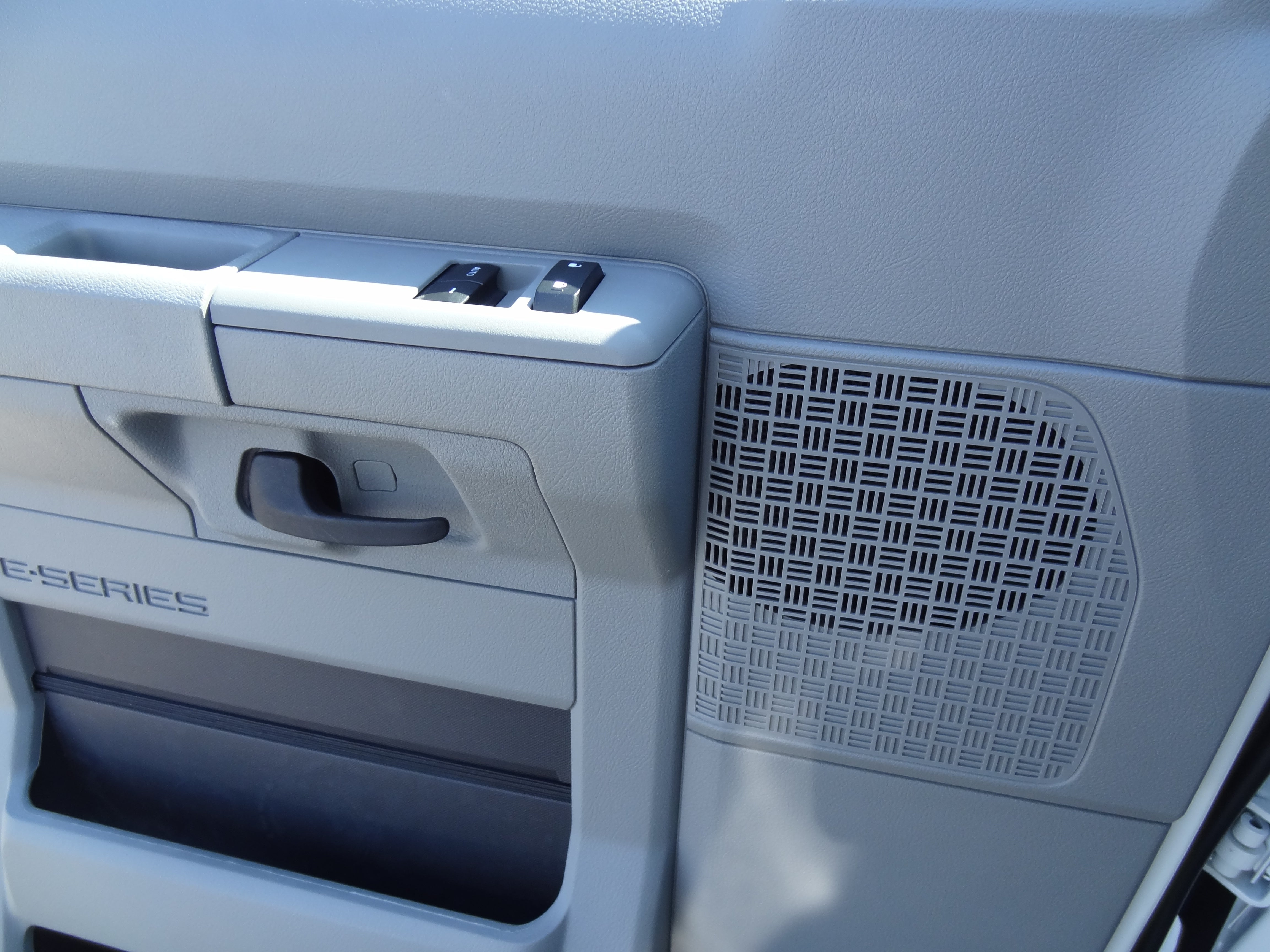 2026 Ford Econoline Cutaway E-350 SRW