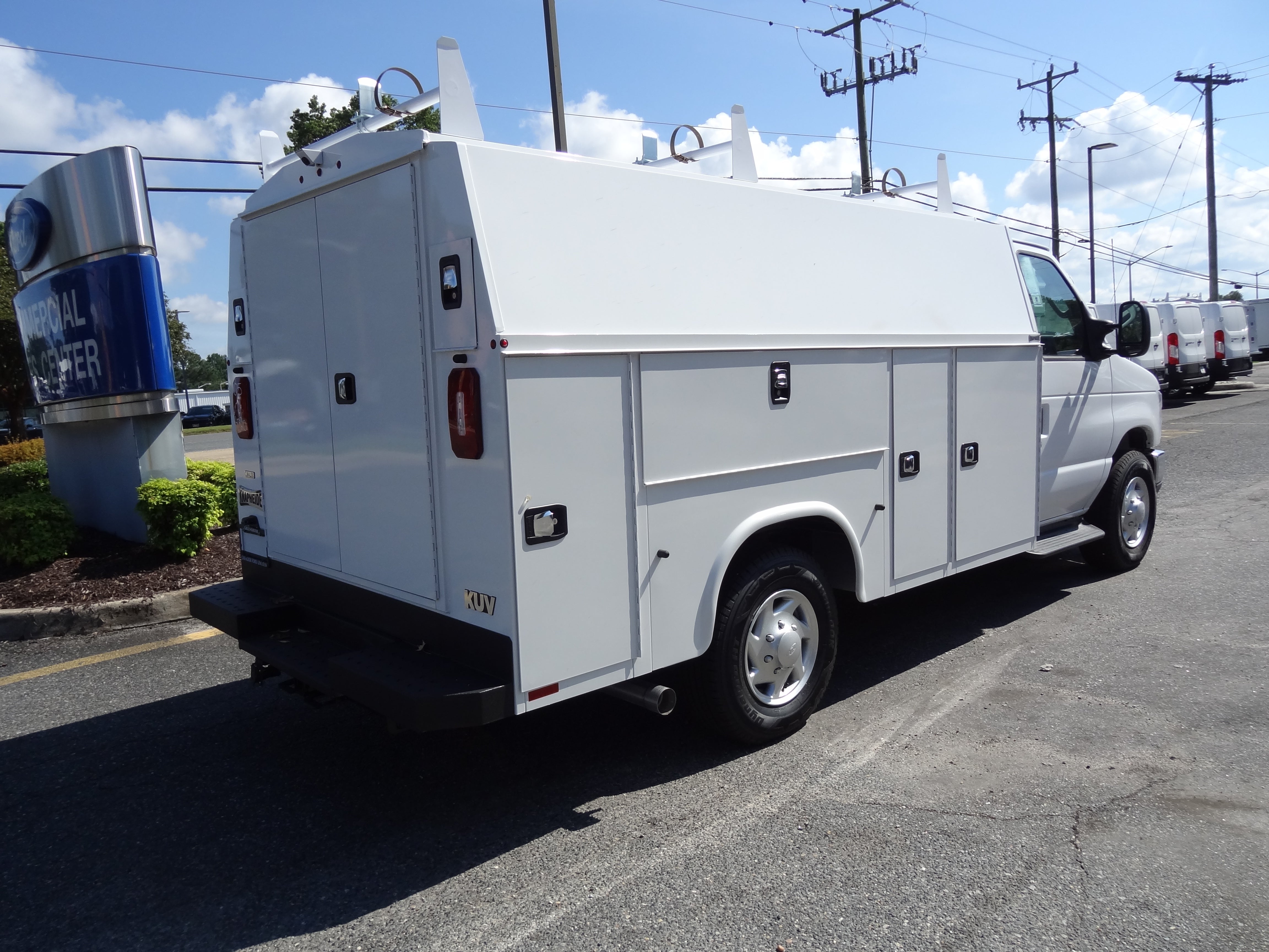 2026 Ford Econoline Cutaway E-350 SRW