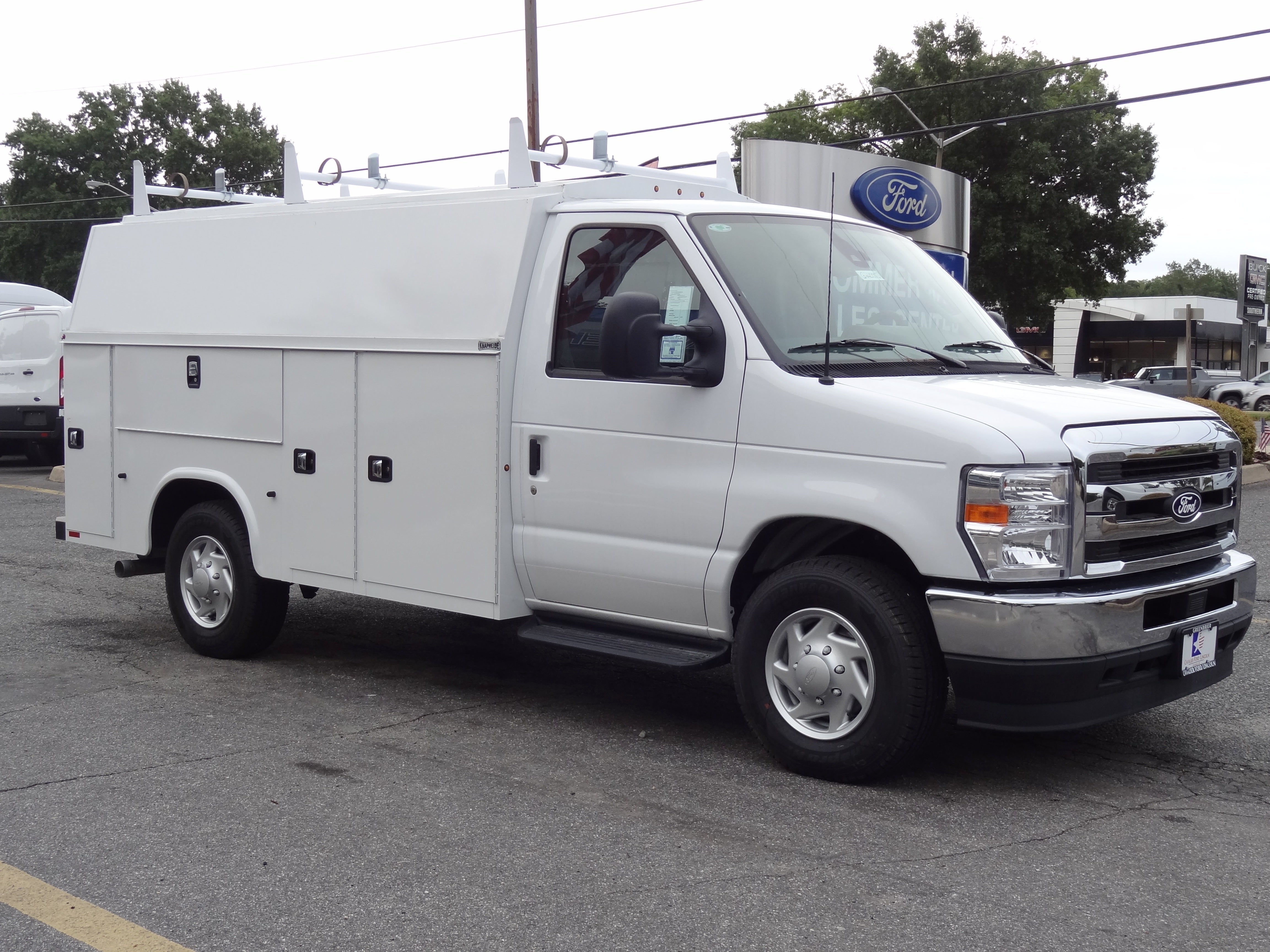 2026 Ford Econoline Cutaway E-350 SRW
