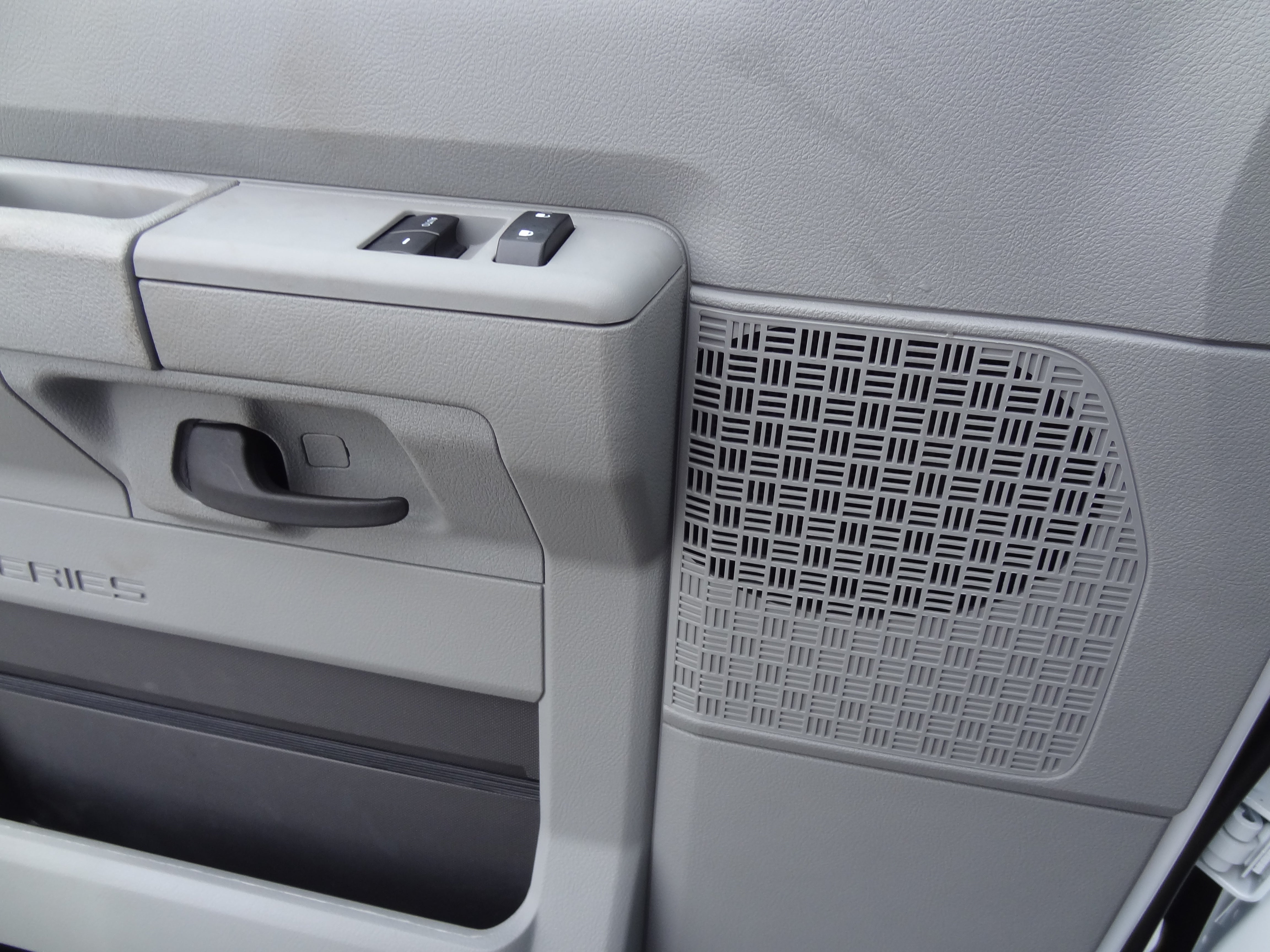 2026 Ford Econoline Cutaway E-350 SRW