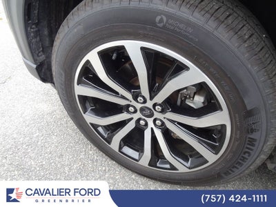 2022 Ford Explorer ST-Line