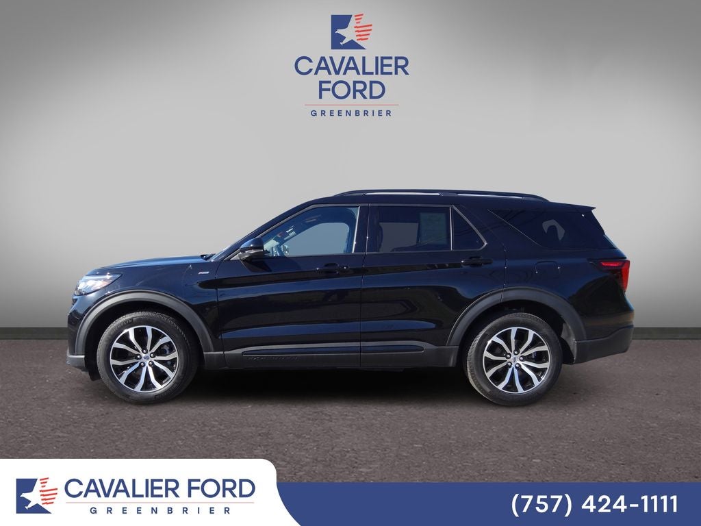 2025 Ford Explorer ST-Line
