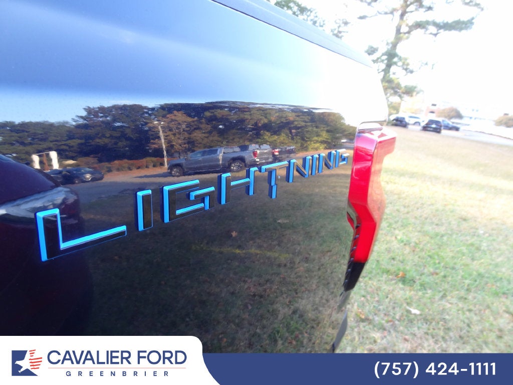 2025 Ford F-150 Lightning Flash
