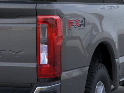 2026 Ford Super Duty F-350® XLT