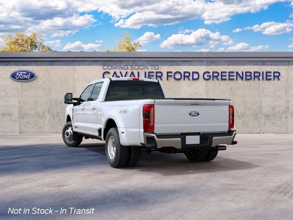 2027 Ford Super Duty F-350® Lariat®