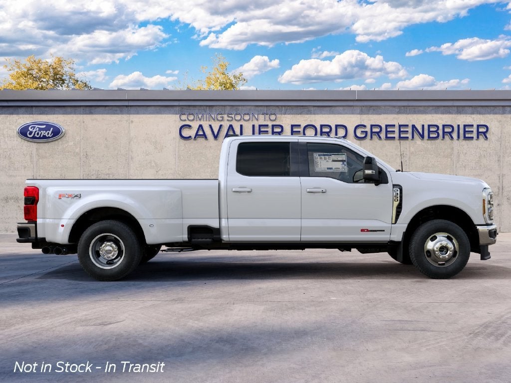2027 Ford Super Duty F-350® Lariat®