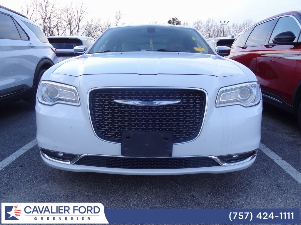 2016 Chrysler 300C Base