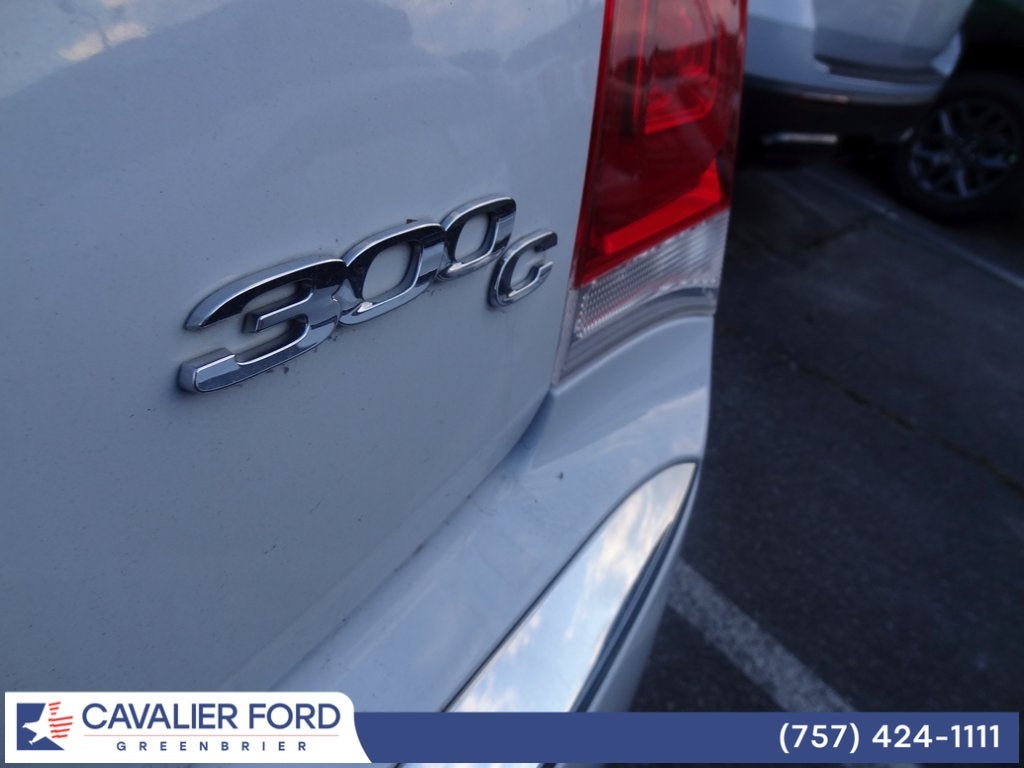 2016 Chrysler 300C Base