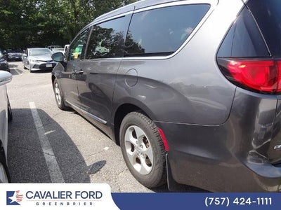 2017 Chrysler Pacifica Touring L Plus