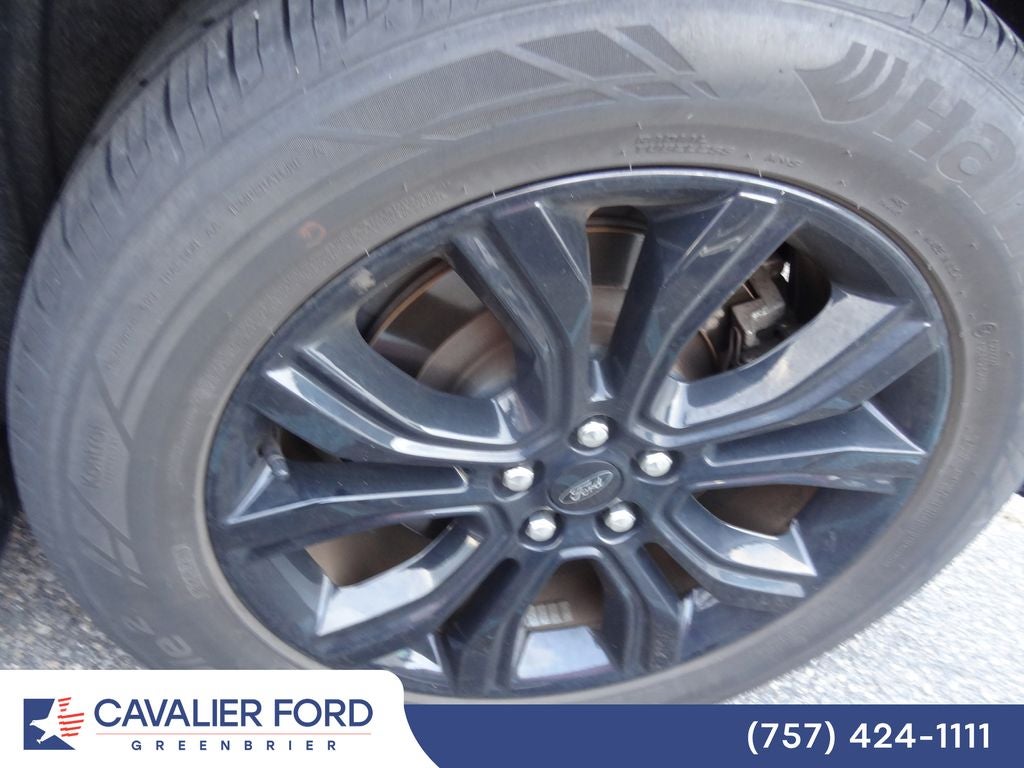 2023 Ford Edge SE