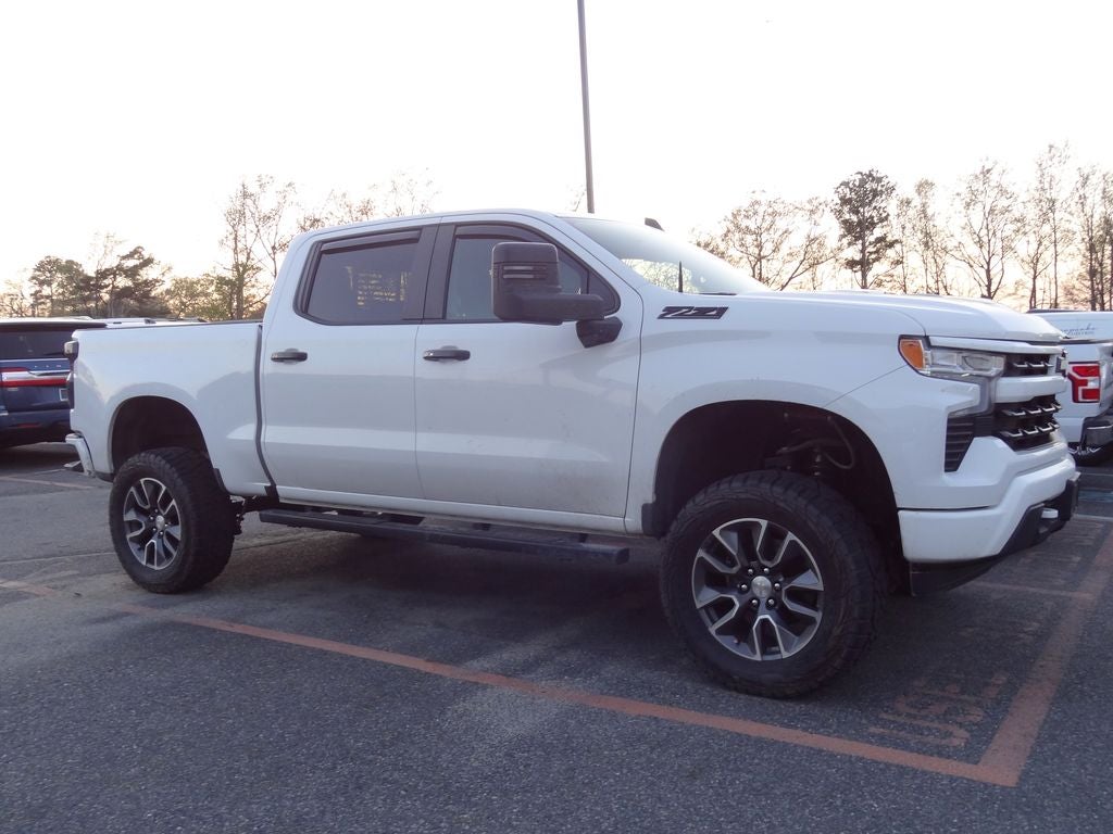 2024 Chevrolet Silverado 1500 LT LT1