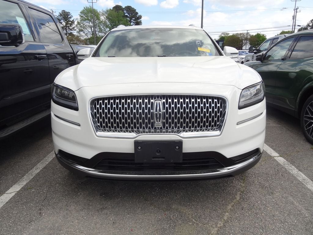 2022 Lincoln Nautilus Standard Standard