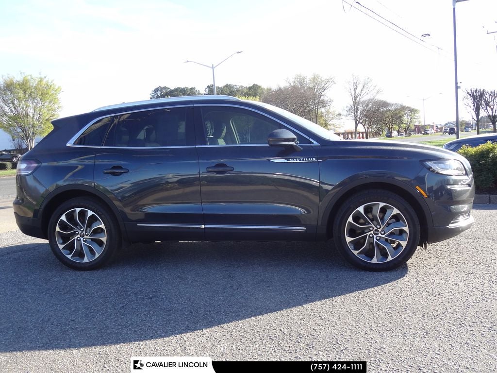 2022 Lincoln Nautilus Reserve