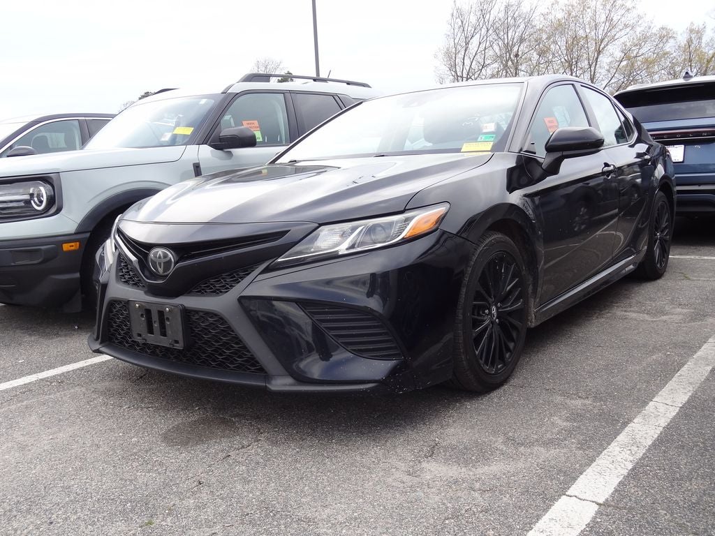 2019 Toyota Camry SE