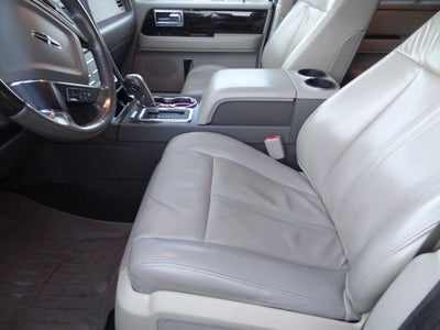 2017 Lincoln Navigator Select