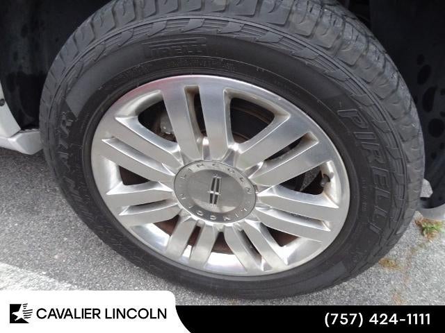 2012 Lincoln Navigator L Base