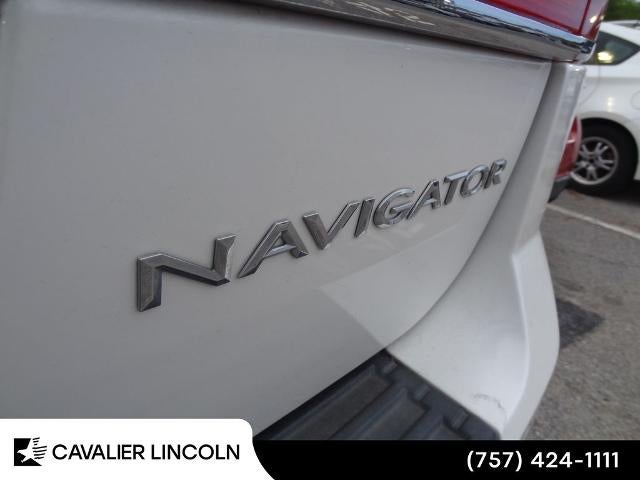 2012 Lincoln Navigator L Base