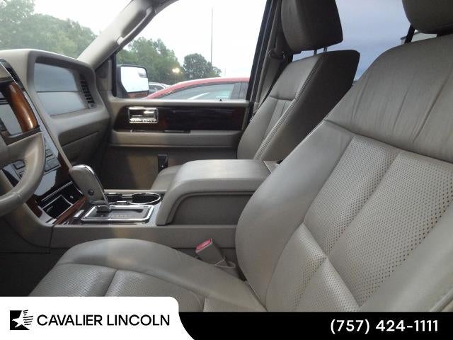 2012 Lincoln Navigator L Base