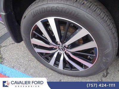 2024 Nissan Pathfinder Platinum