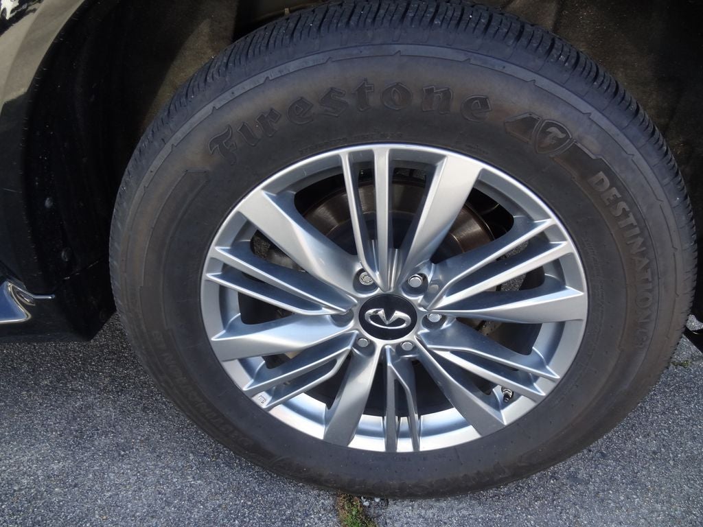 2022 INFINITI QX80 LUXE Luxe