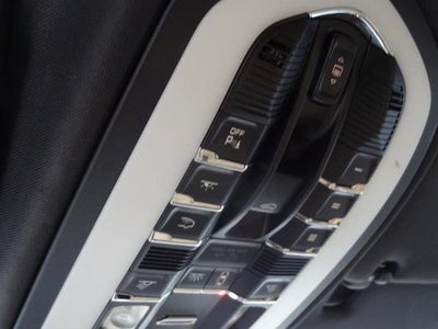 2016 Porsche Cayenne Base