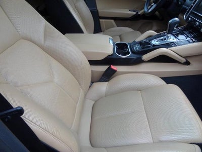 2016 Porsche Cayenne Base