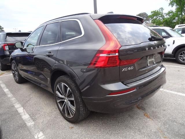 2022 Volvo XC60 B5 Momentum
