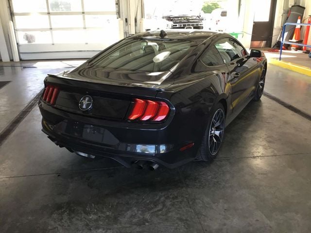 2022 Ford Mustang EcoBoost