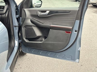 2025 Ford Escape Hybrid ST-Line Select