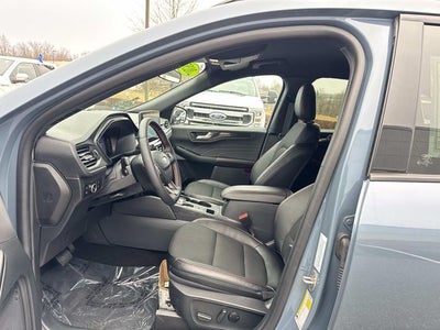 2025 Ford Escape Hybrid ST-Line Select