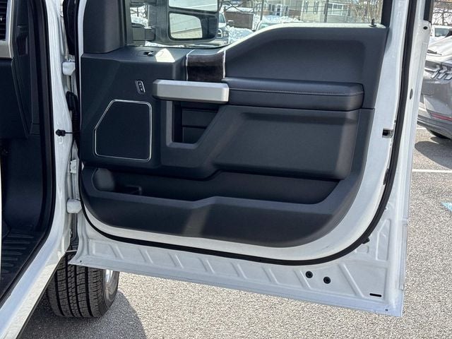 2022 Ford F-350SD Lariat