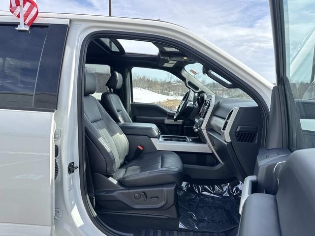 2022 Ford F-350SD Lariat