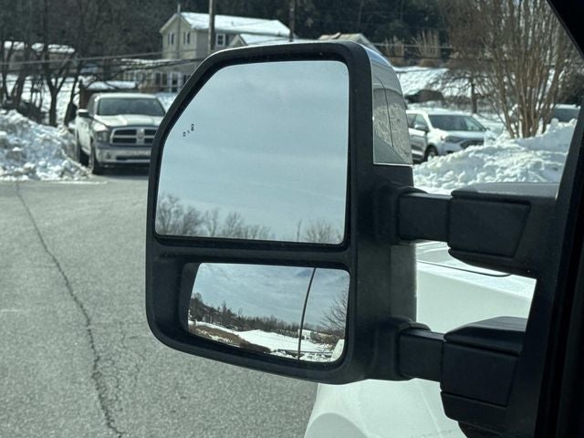 2022 Ford F-350SD Lariat