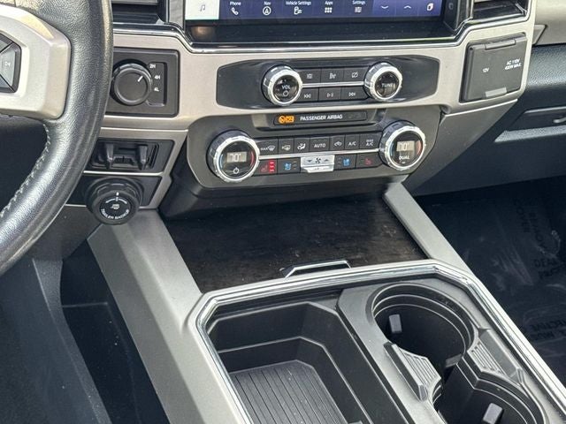 2022 Ford F-350SD Lariat